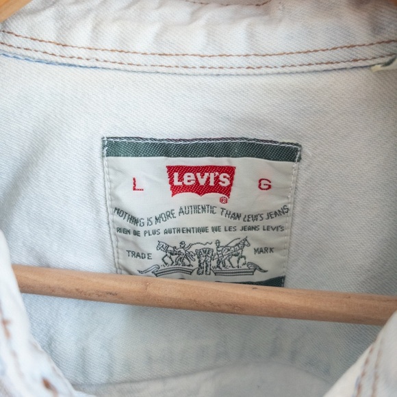 LEVIS Button up Denim Shirt light Blue Large western cowboy vintage - Picture 2 of 10